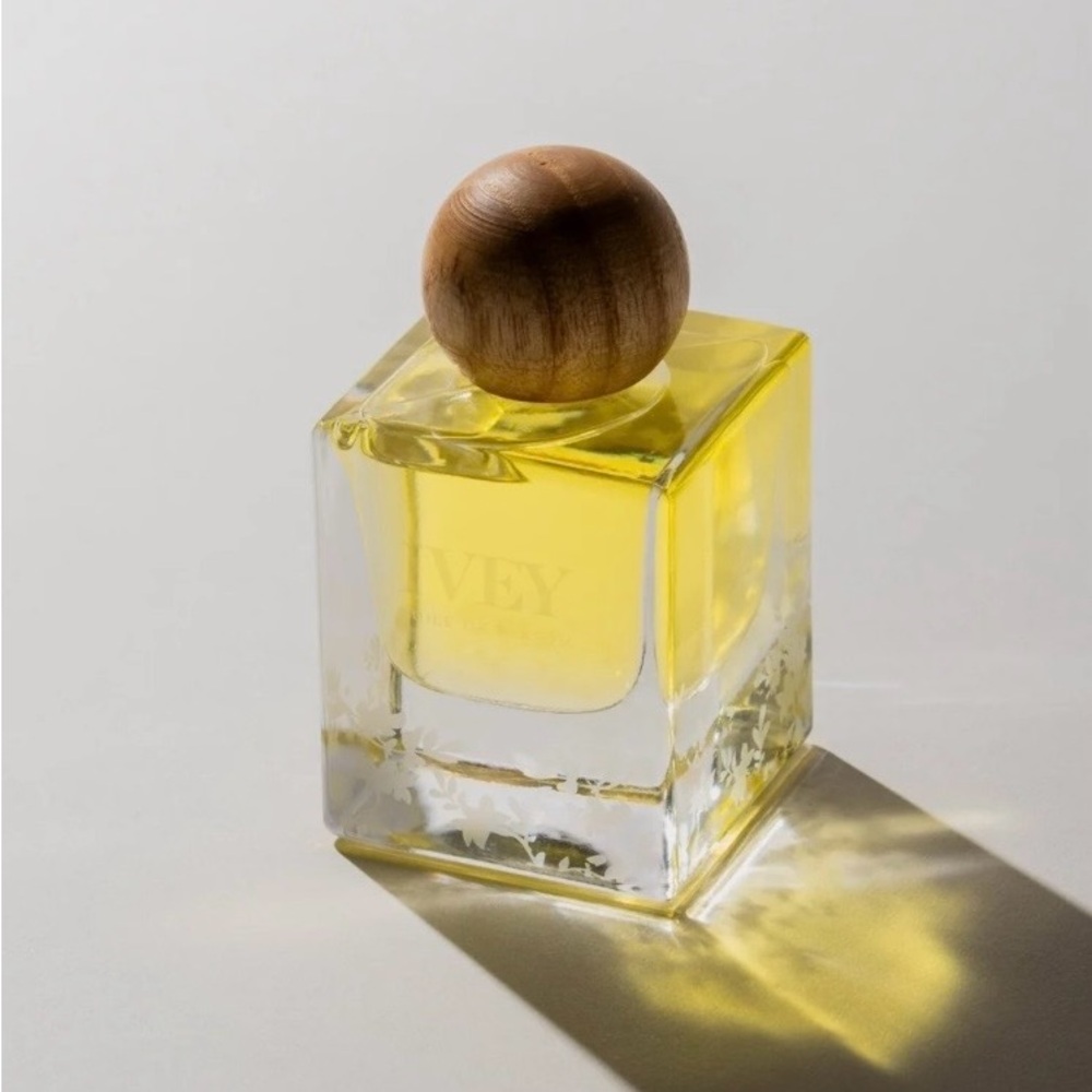 Yellow Body Oil with Wooden Cap